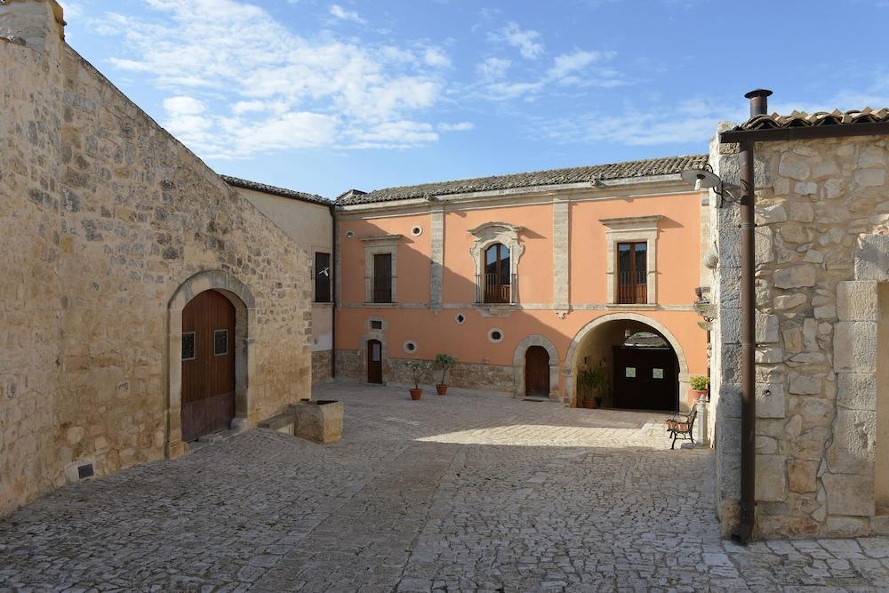 Relais Cimilla B&B Ragusa Exterior foto