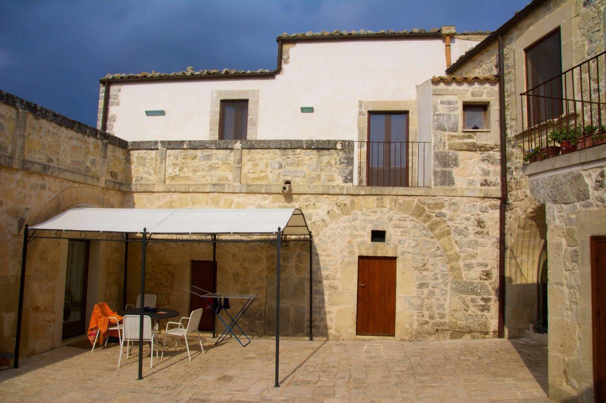 Relais Cimilla B&B Ragusa Exterior foto